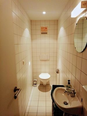 2 WC `s