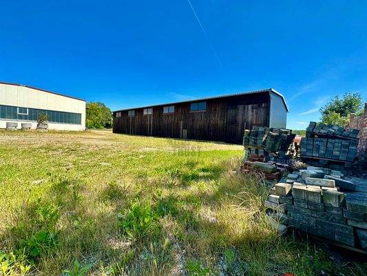 Holzhalle mit 400m²