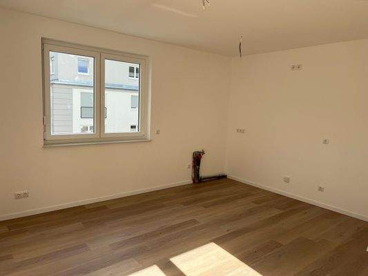 Wohnzimmer mit Küche 2.jpg