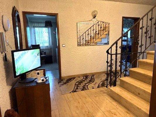 EH 1366 Flur zum Schlafzi.