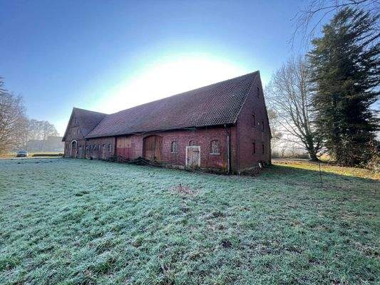 Blick Scheune zum Stallgebäude.jpeg