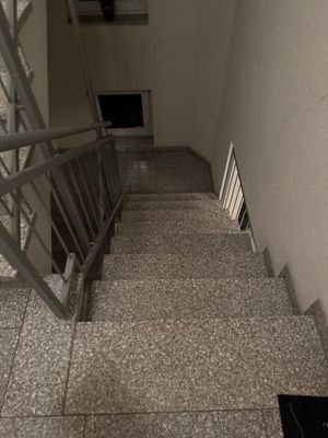 Blick ins Treppenhaus.