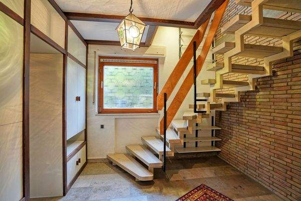 Treppe zum Souterrain