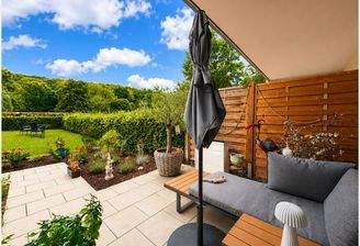 Terrasse mit Zugang zum Garten