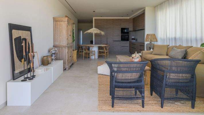 Verna Piloto-04-Las Colinas JZ