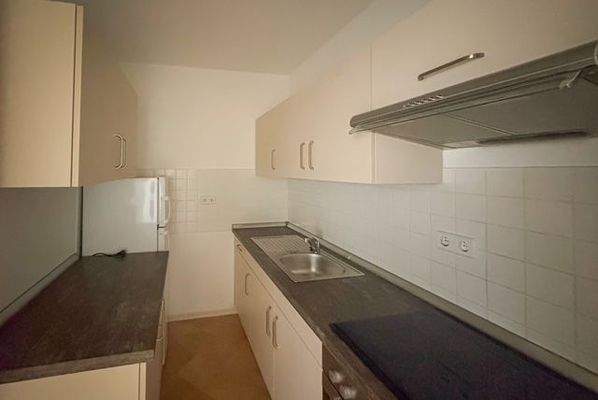 offene Küche mit Einbauküche