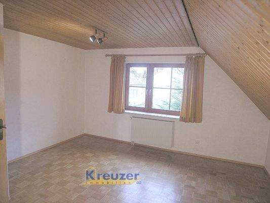 ruhiges Zimmer links OG