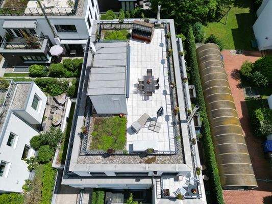 Dachterrasse aus der Vogelperspektive