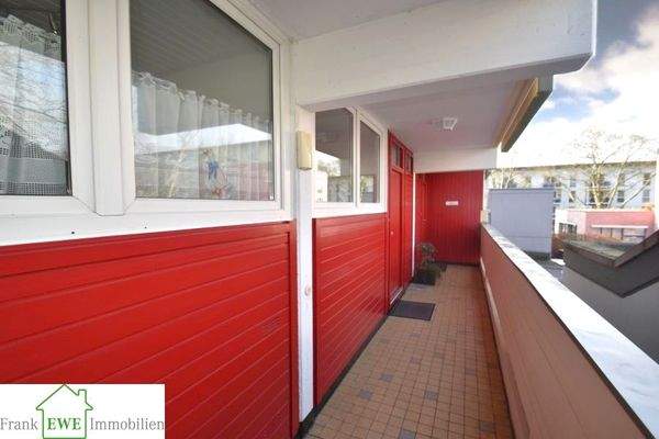 Laubengang, Wohn- und Geschäftshaus zum Kauf in Düsseldorf Garath, Frank Ewe Immobilienmakjler Düsseldorf Hassels