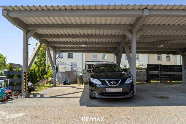 Carportplatz