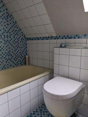 Gästebad OG Wanne.jpg