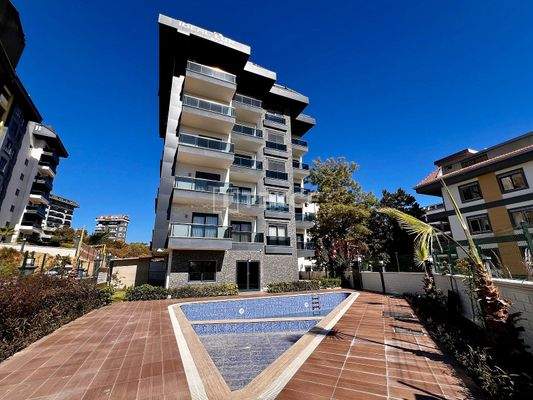 Sea View Apartment within Social Activities in Alanya