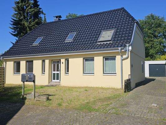 Immobilie mit zwei Wohneinheiten