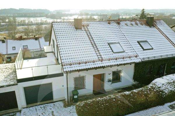 Nordansicht mit Dachterrasse