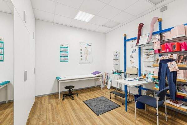 backbone_551438-A_163_WEB