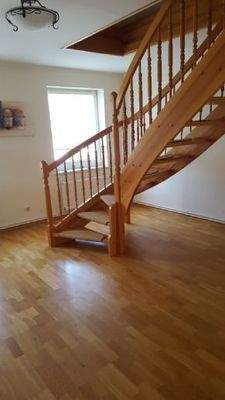 Eßzimmer mit Aufggnag zur oberen Etage 