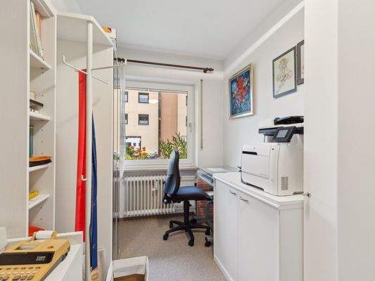 Apartment 2 - Büro