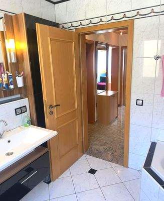 OG_Tageslichtbad_Flur