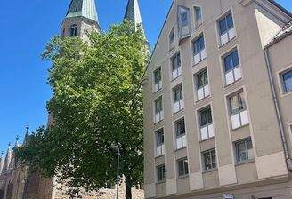 Gebäudeansicht straßenseitig