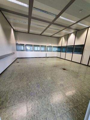 Flexibel unterteilbare Großraumbürofläche 3. OG