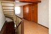 Flur mit Treppenaufgang OG