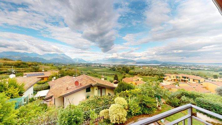 MT-002-195-Villa-singola-vista-lago-Polpenazze-del