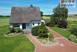 Gepflegtes Einfamilienhaus in Einzellage