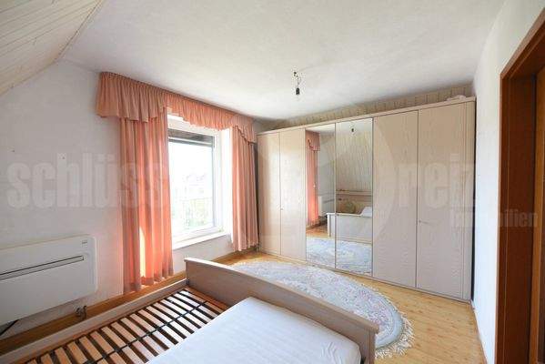 Schlafzimmer OG