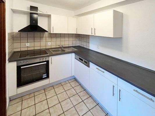 Neuwertige Küche