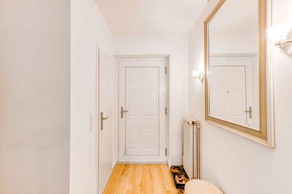 Eingangsbereich mit Gäste-WC