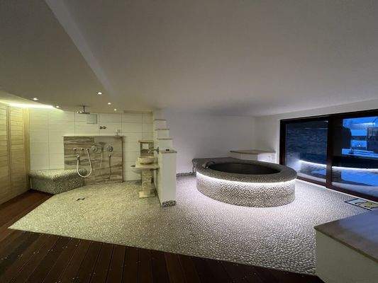 Kneippbecken | Abendaufnahme (UG) 