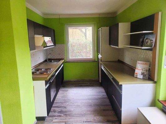 Küche mit Einbauküche 1.jpg