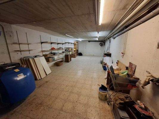 Keller _ Lagerraum 001.jpg