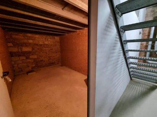 Abschließbares Kellerabteil-Zimmer - auch Abluft