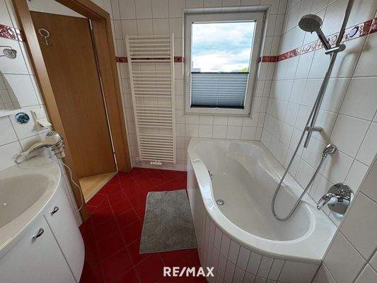 Wohnhaus OG Zimmer 3 Bad-WC 3