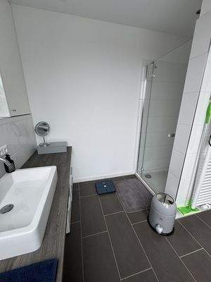 Badezimmer (3. Etage) (3).JPG