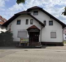 Wohn- und Geschäftshaus Am Hirschgraben 3, Lingenf