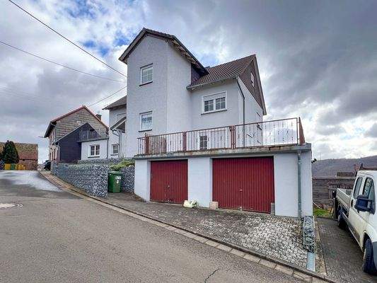 Burgwald seitlich rechts