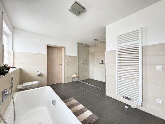Master Badezimmer
