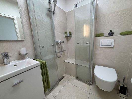 Bad des Schlaftrakts im EG