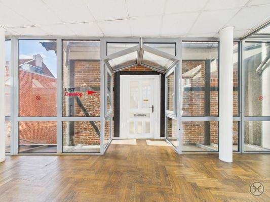 CAM05560G0-PR0014-STILL003