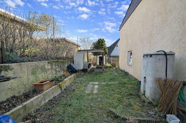 Garten Hausrückseite