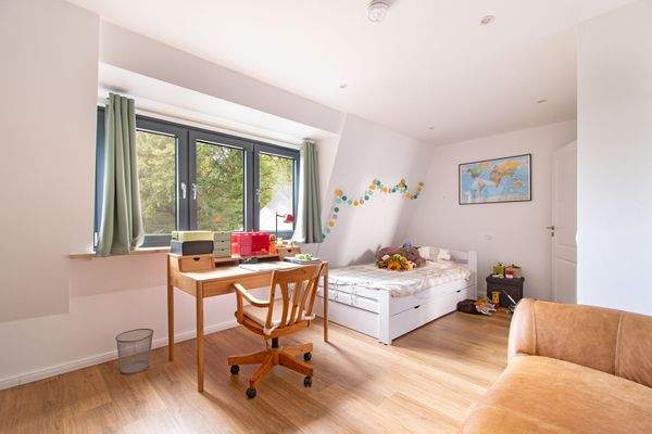 Zimmer 2: ideal als Arbeits-, Gäste- oder Kinderzi