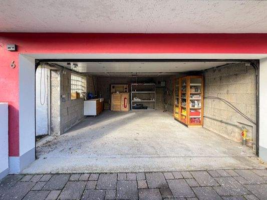 Garage offen 2