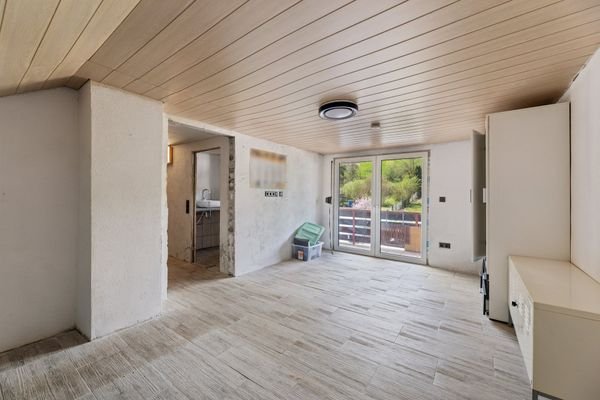 Schlafzimmer DG mit Balkontür