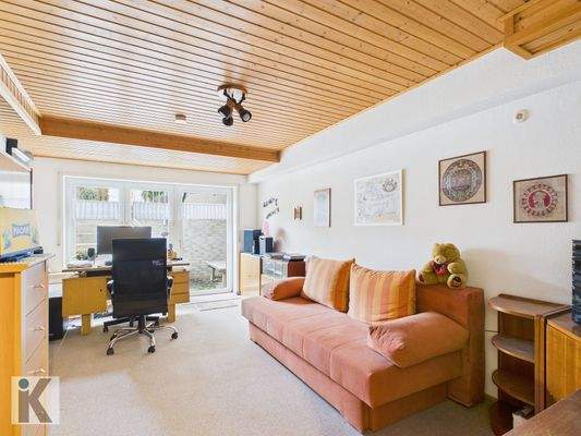 Büro im Gartengeschoss