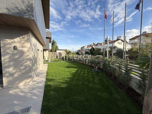 Villa with Pool within Walking Distance of Çalış Beach in Fethiye