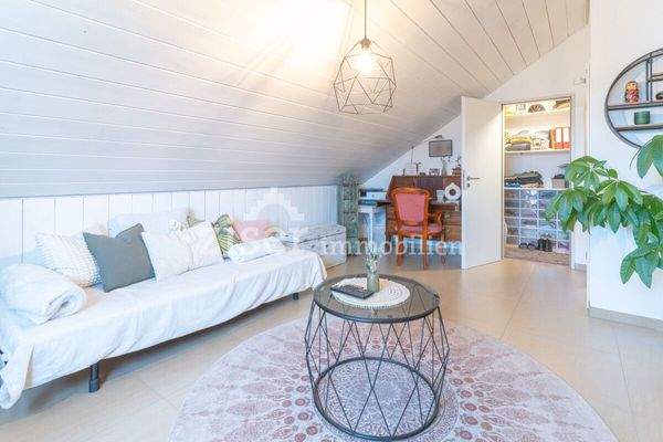 Wohnzimmer DG rechts 2