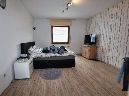 Schlafzimmer im Obergeschoss Vorderhaus