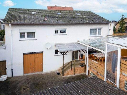 überdachte Terrasse